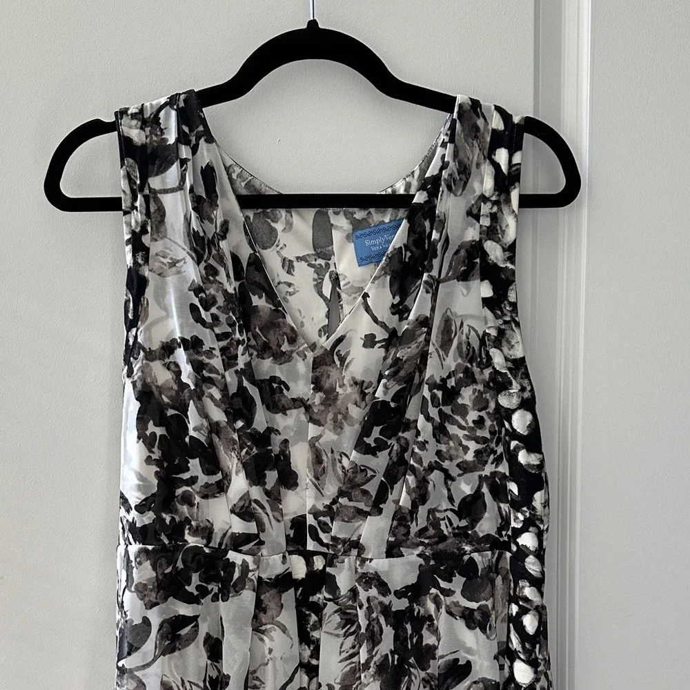 Vera Wang Black and White Maxi Dress - Picture 11 of 12